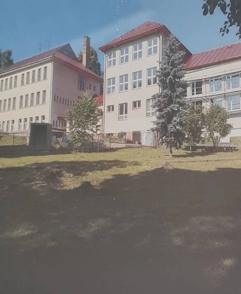 Základní škola Stachy – budova po zateplení